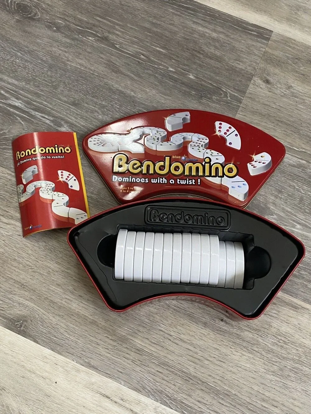 Bendomino Dominoes With a Twist Blue Orange Games 2006, Heavy Curved DominosREAD